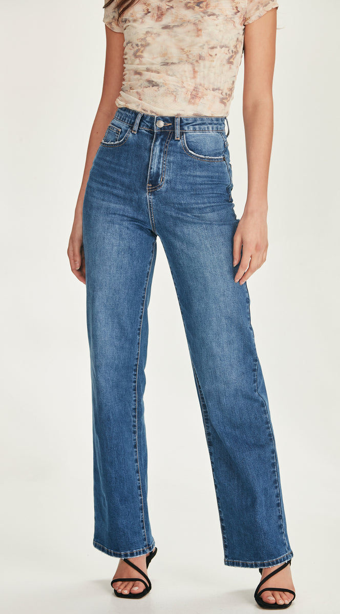anastasia-jean-blue-junkfoodjeans