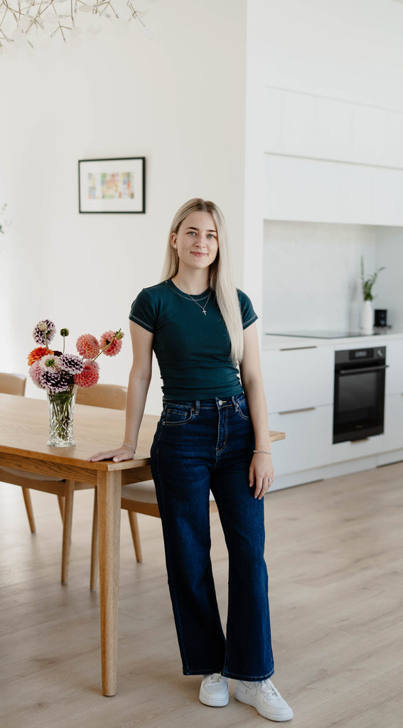 WENDY | Short Stuff Jean Dark Blue – junkfoodjeans