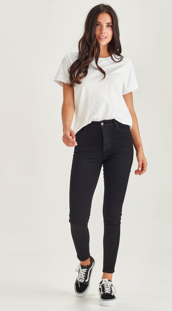 skinny black medium length jean